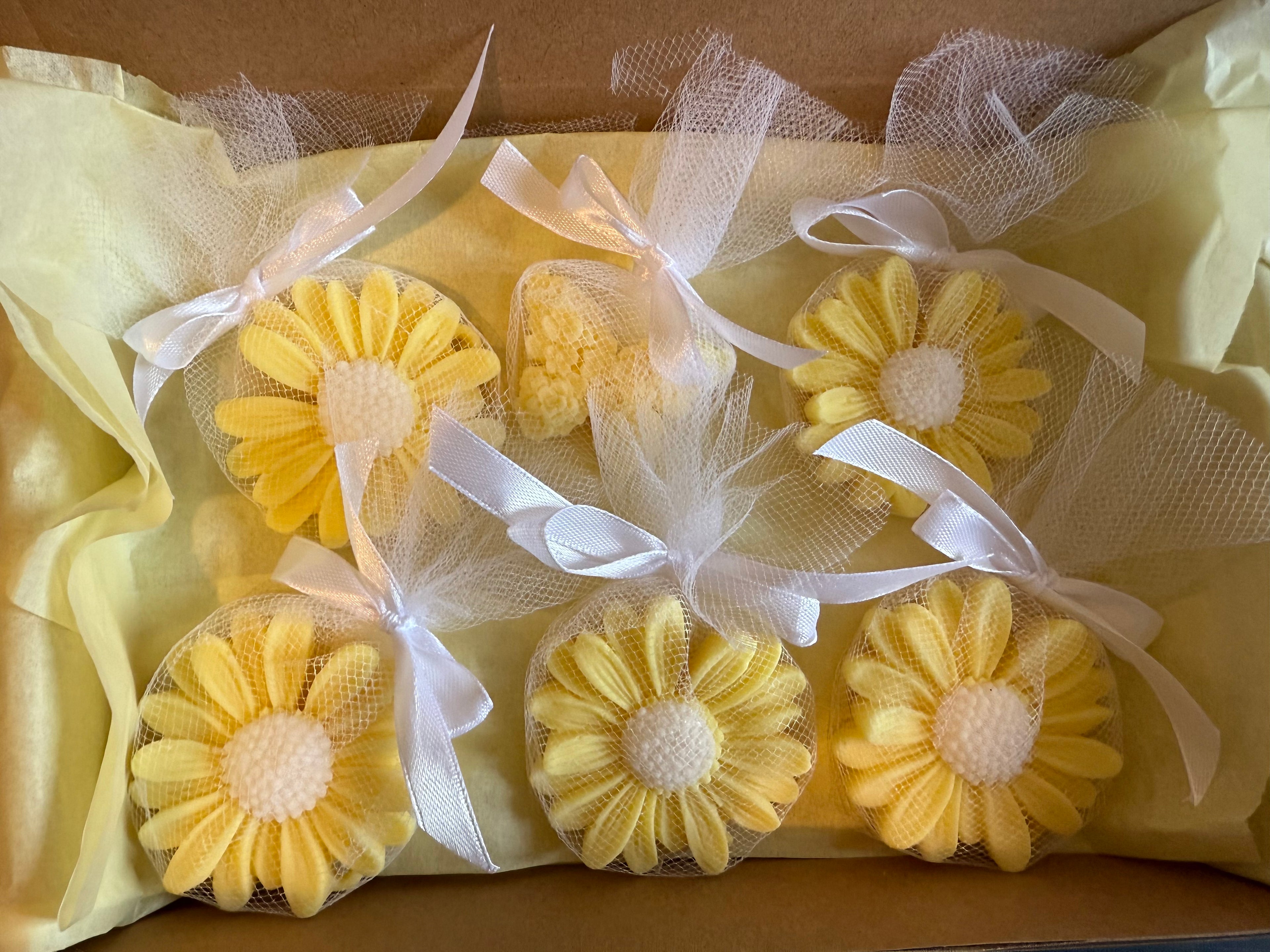 Baby shower favour flower wax melts