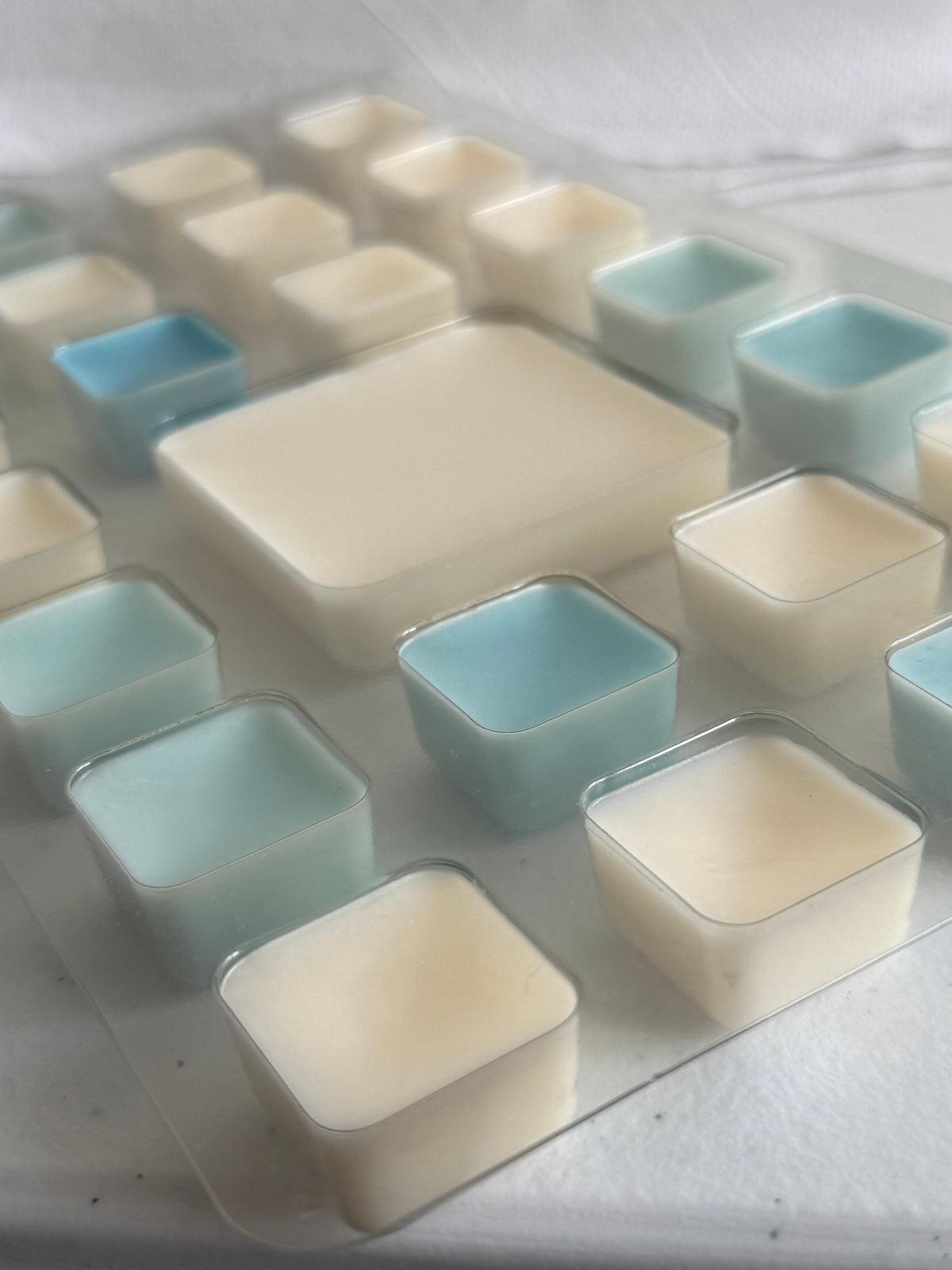 25 Moments to Melt for - Soy wax advent calendar