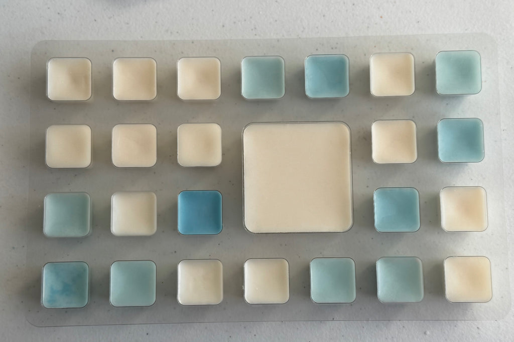 25 Moments to Melt for - Soy wax advent calendar