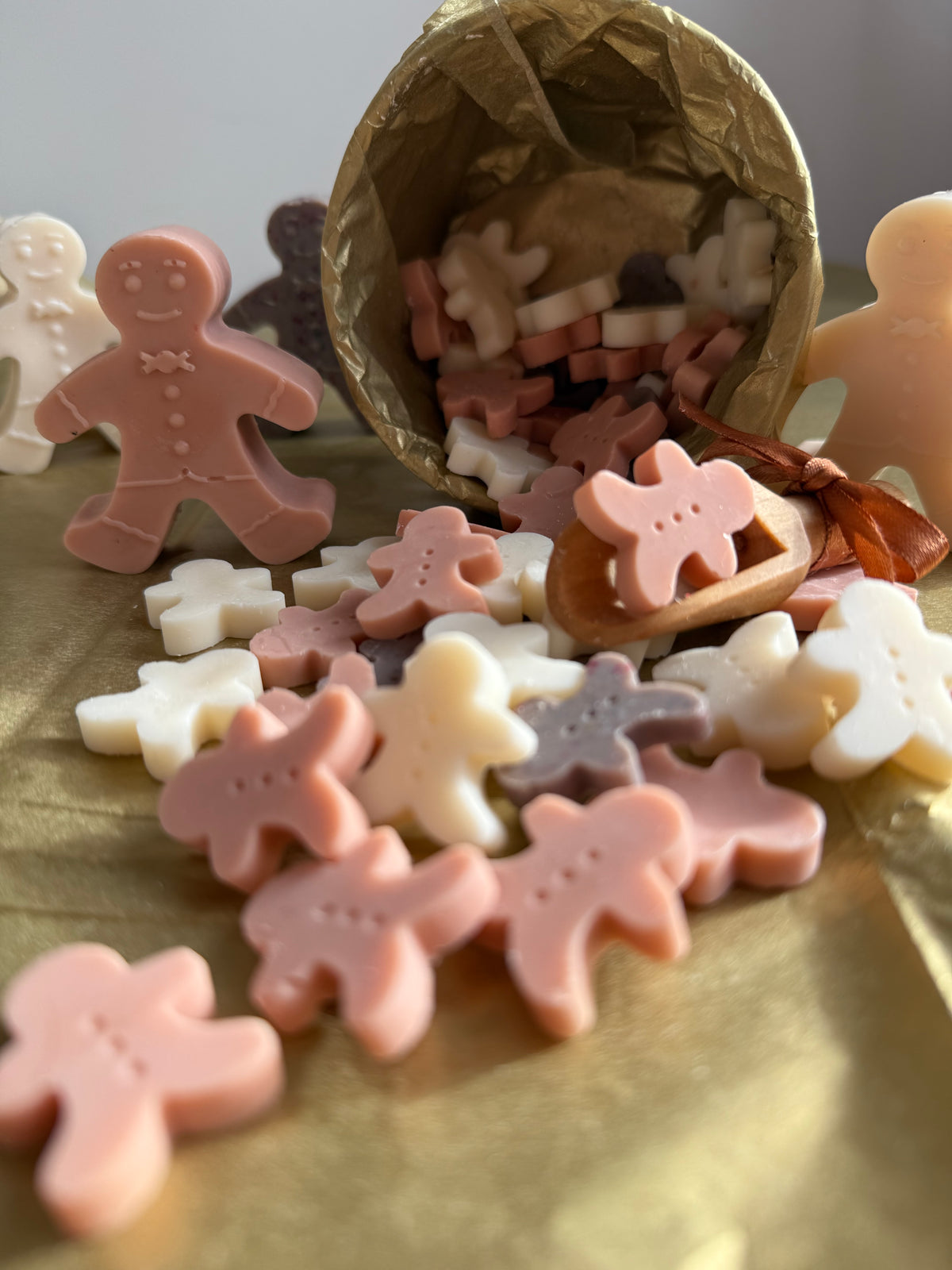 Gingerbread men handmade soy wax melts
