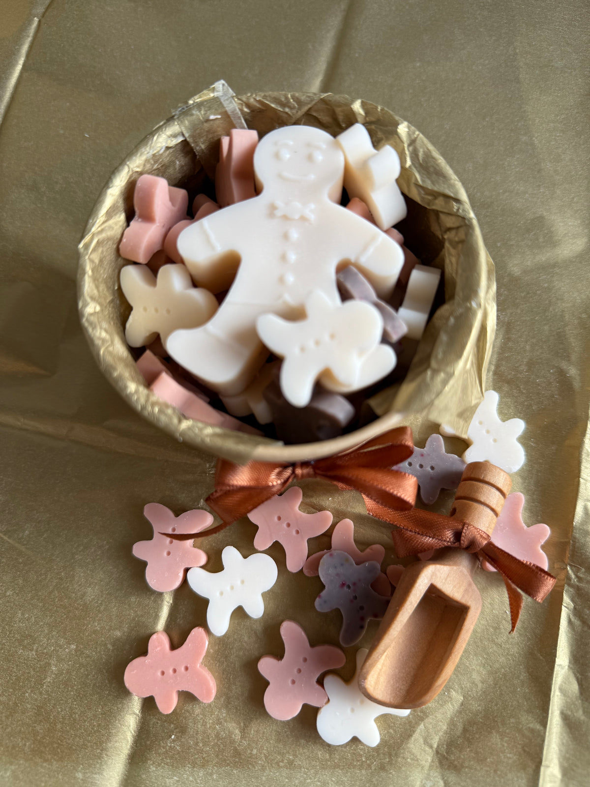Gingerbread men handmade soy wax melts