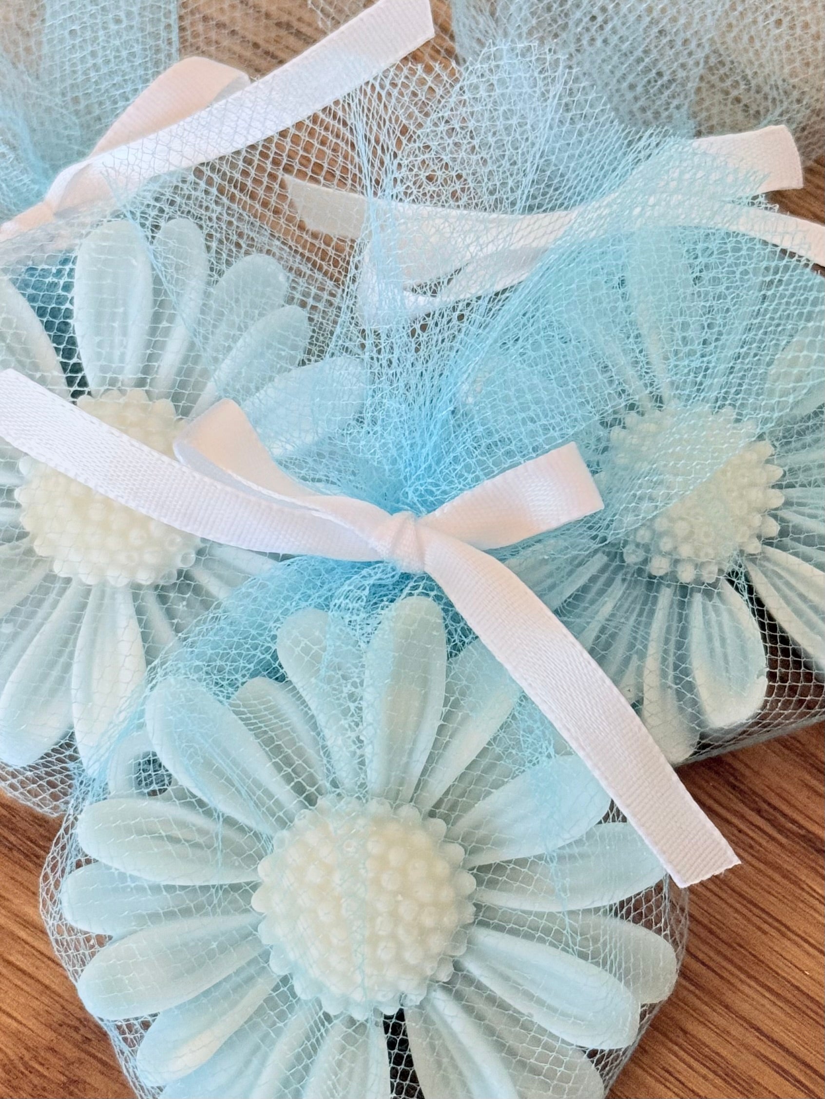 Baby shower favour flower wax melts